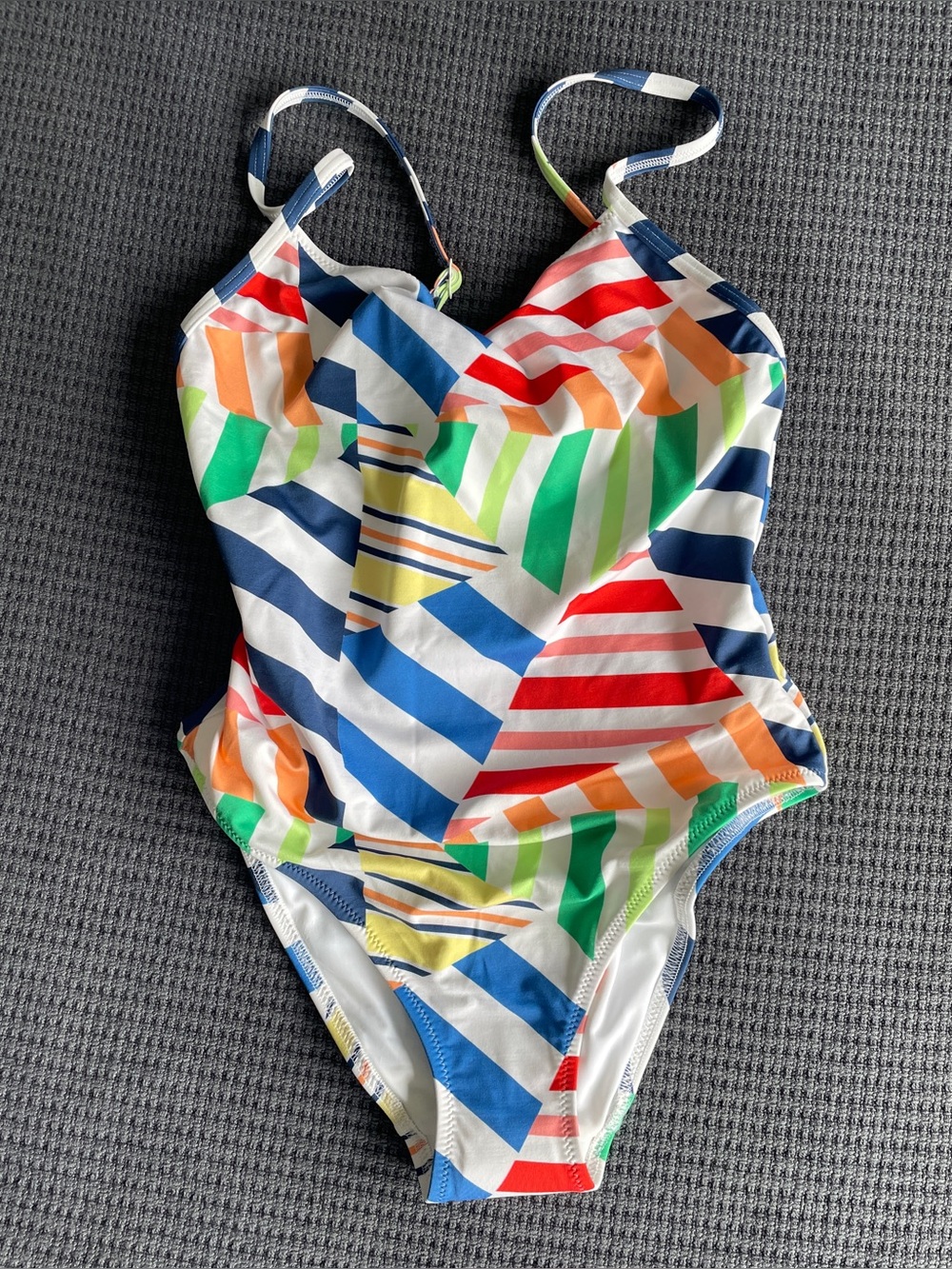 SOLID & STRIPED - Picture 7 of 7